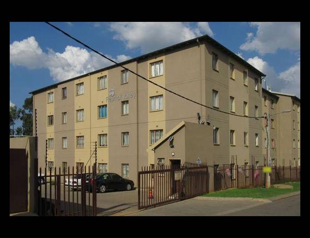 2 BEDROOM APARTMENT FOR SALE IN FLEURHOF